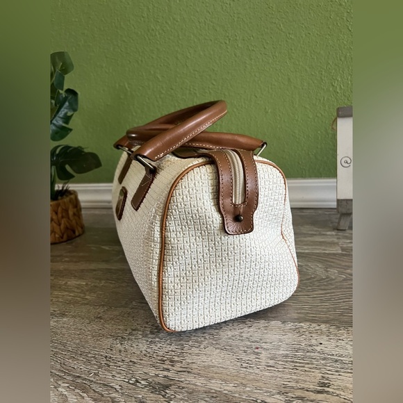 Vintage TED LAPIDUS Paris Logo Embossed Leather Handle Boston Bag Rare White - Picture 6 of 14